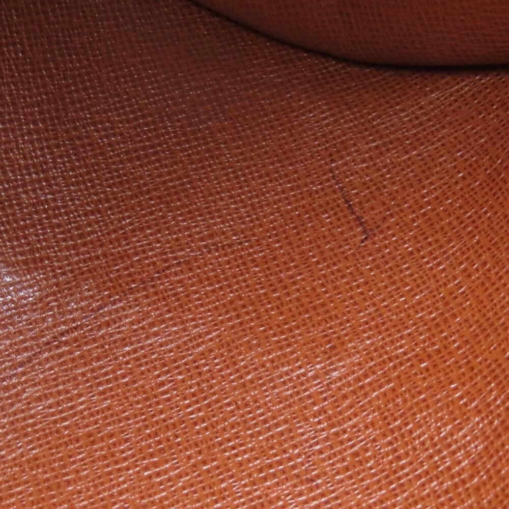 Louis Vuitton Papillon