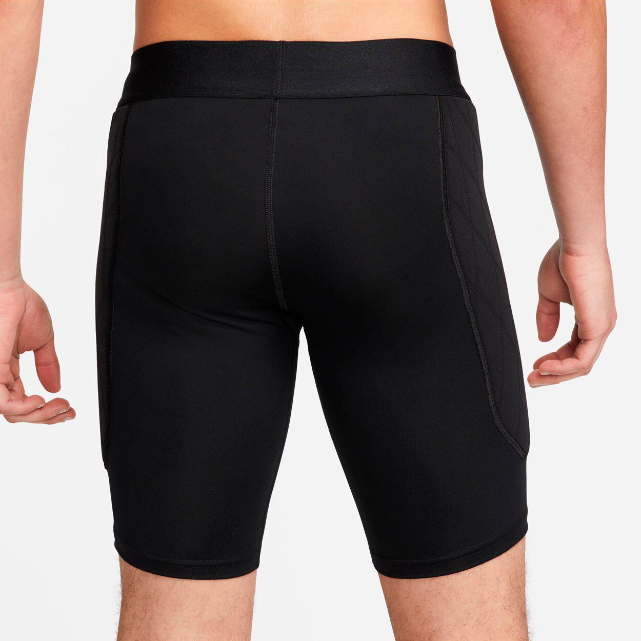 Gardinien M&aring;lmandsshorts