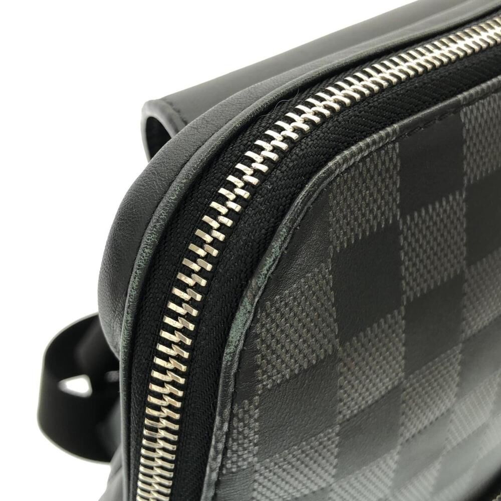 Louis Vuitton Shoulder Bags