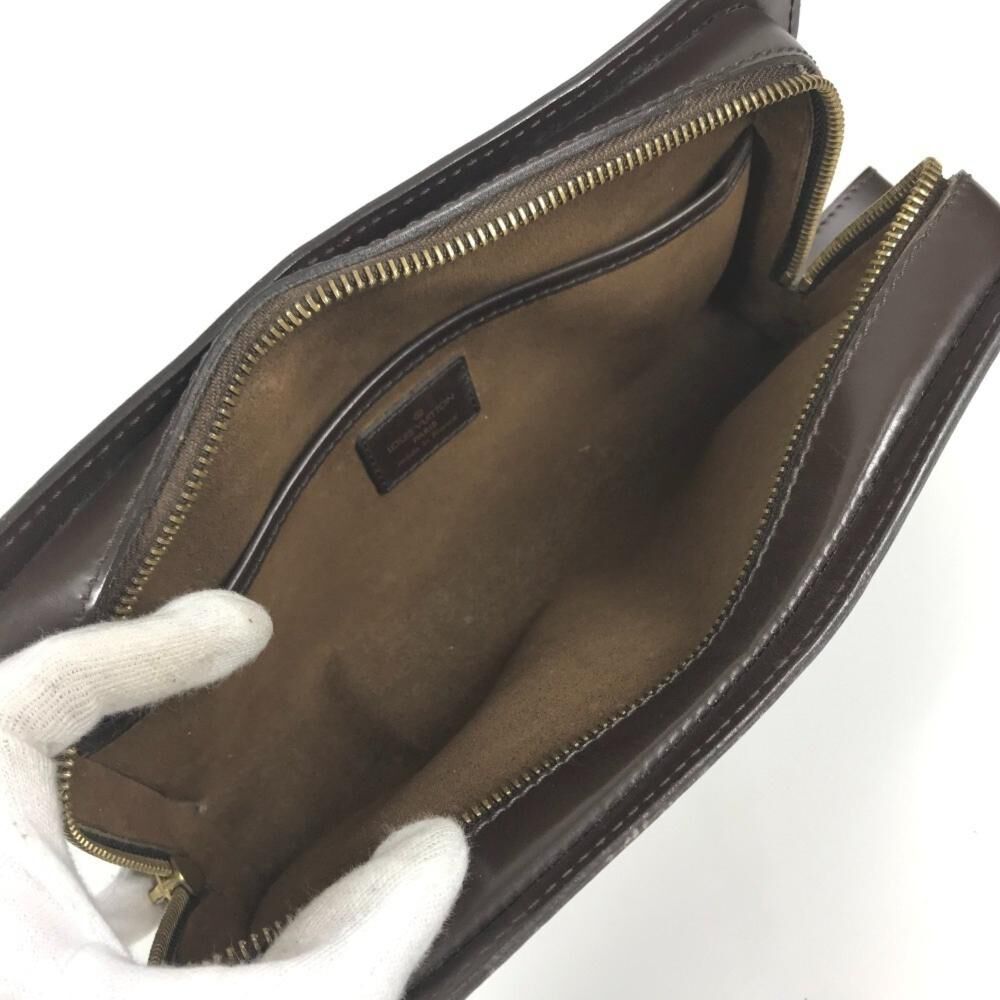 Louis Vuitton Clutch