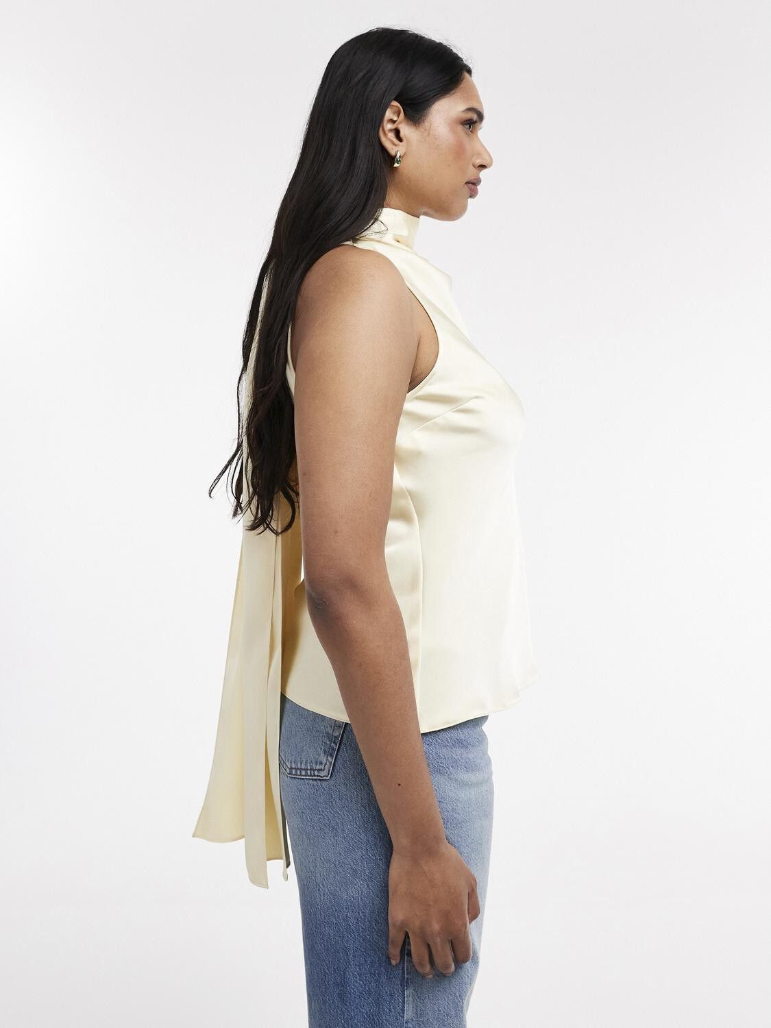 TSEVINE SCARF TOP WVN