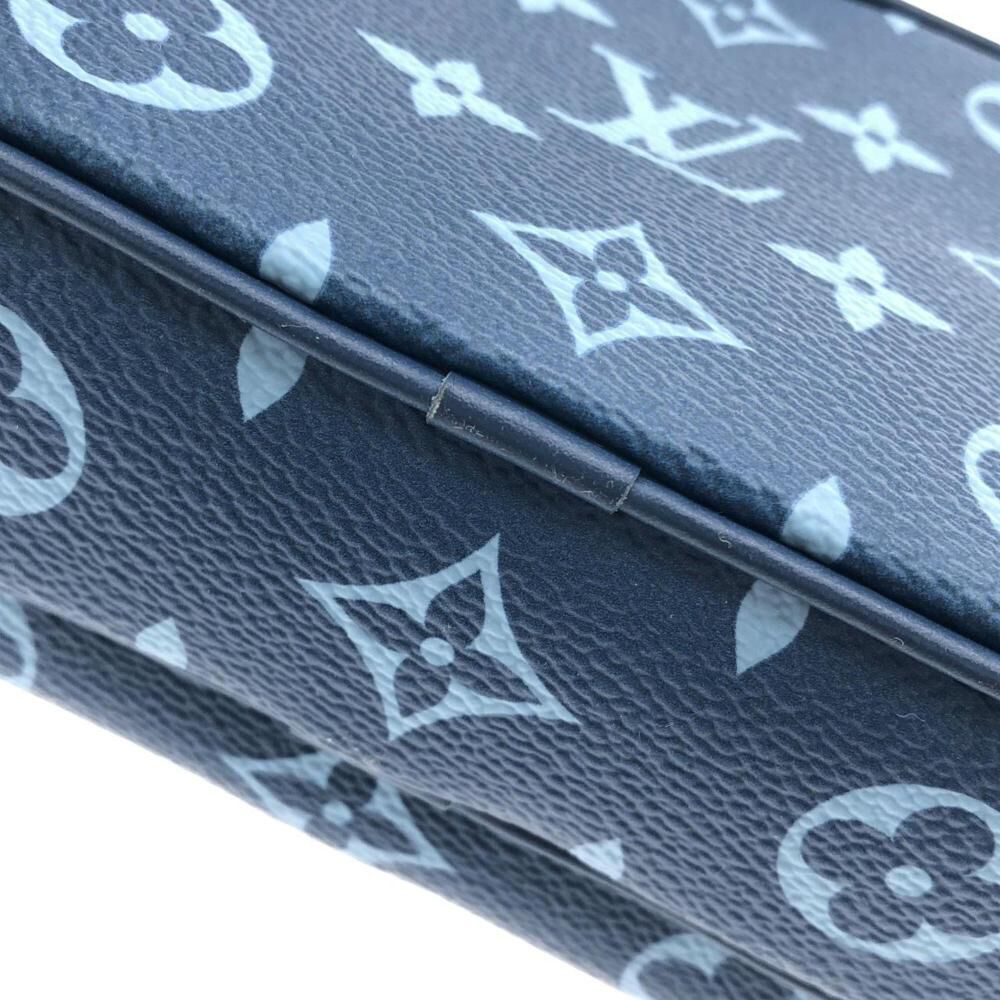 Louis Vuitton Shoulder Bags