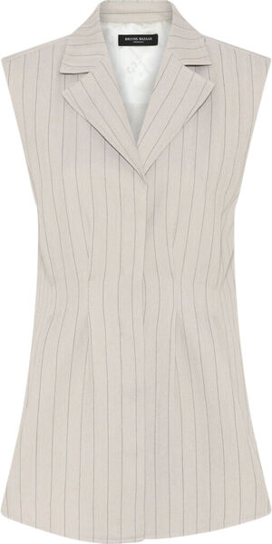 ApricotBBUrwa waistcoat