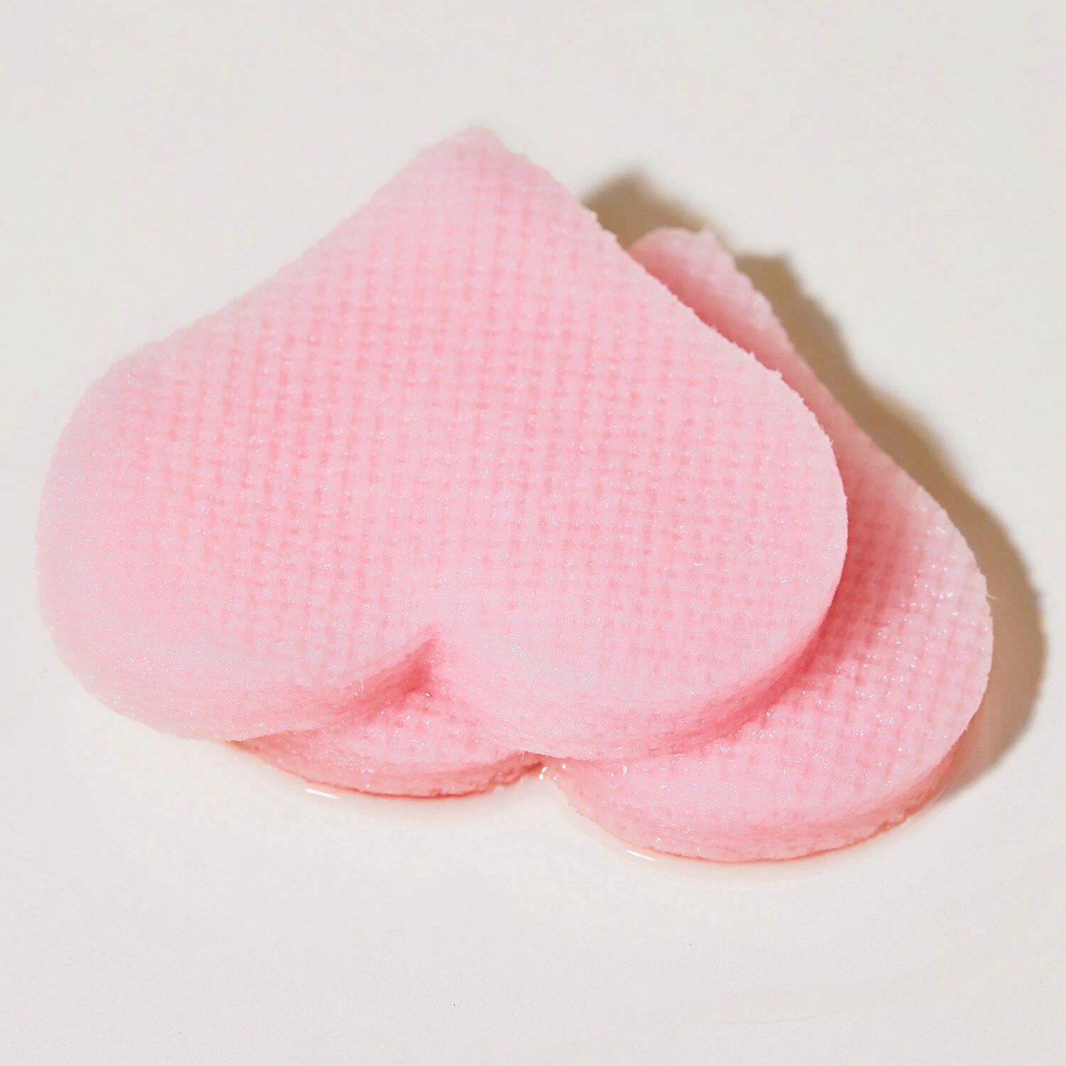 The Porefect Pad Eksfolierende, tonificerende pads med rosenvand