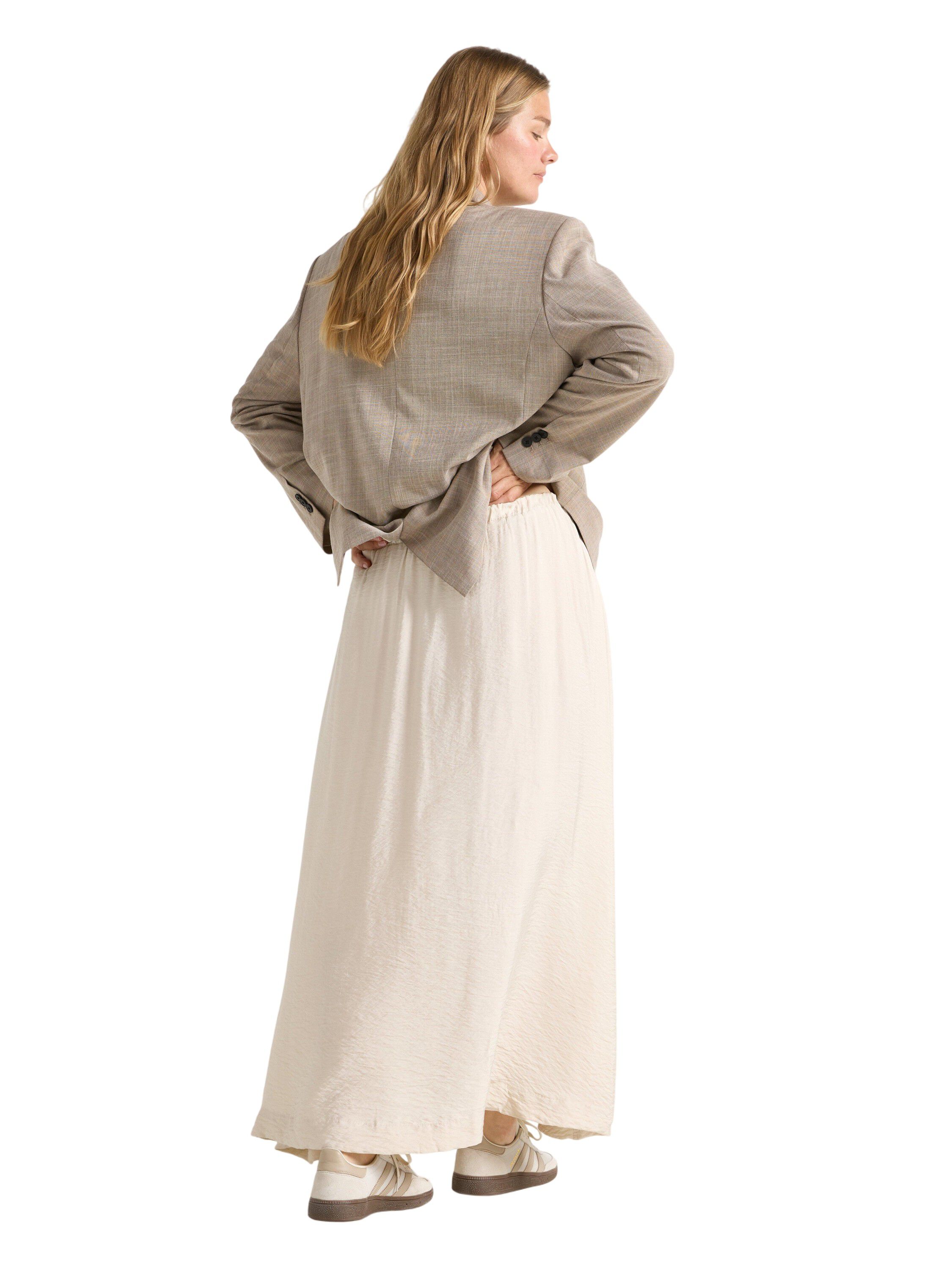 Woven maxi skirt in viscose with a