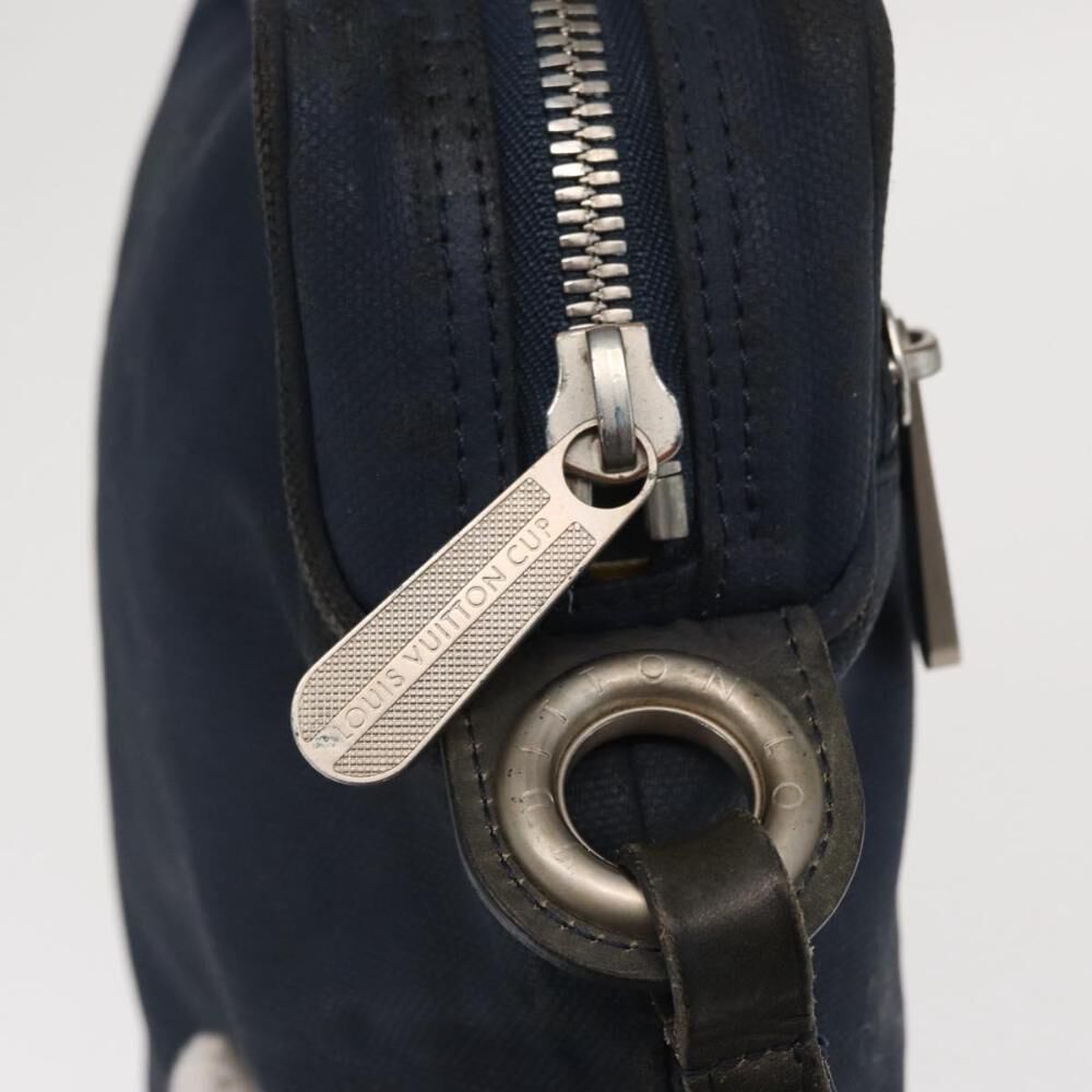 Louis Vuitton Messenger