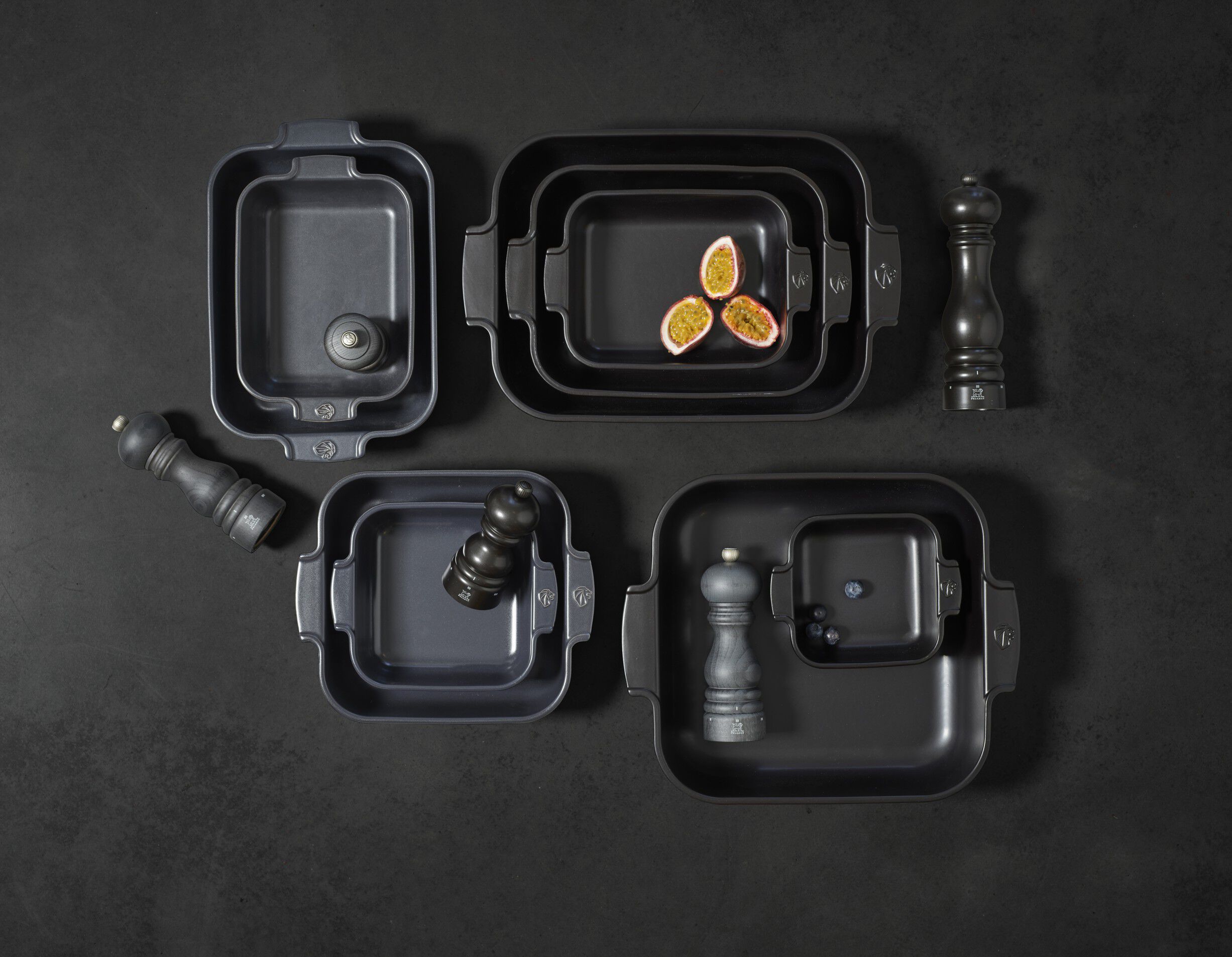 Appolia Rektangul&aelig;rt ovnfad 32 cm satin sort