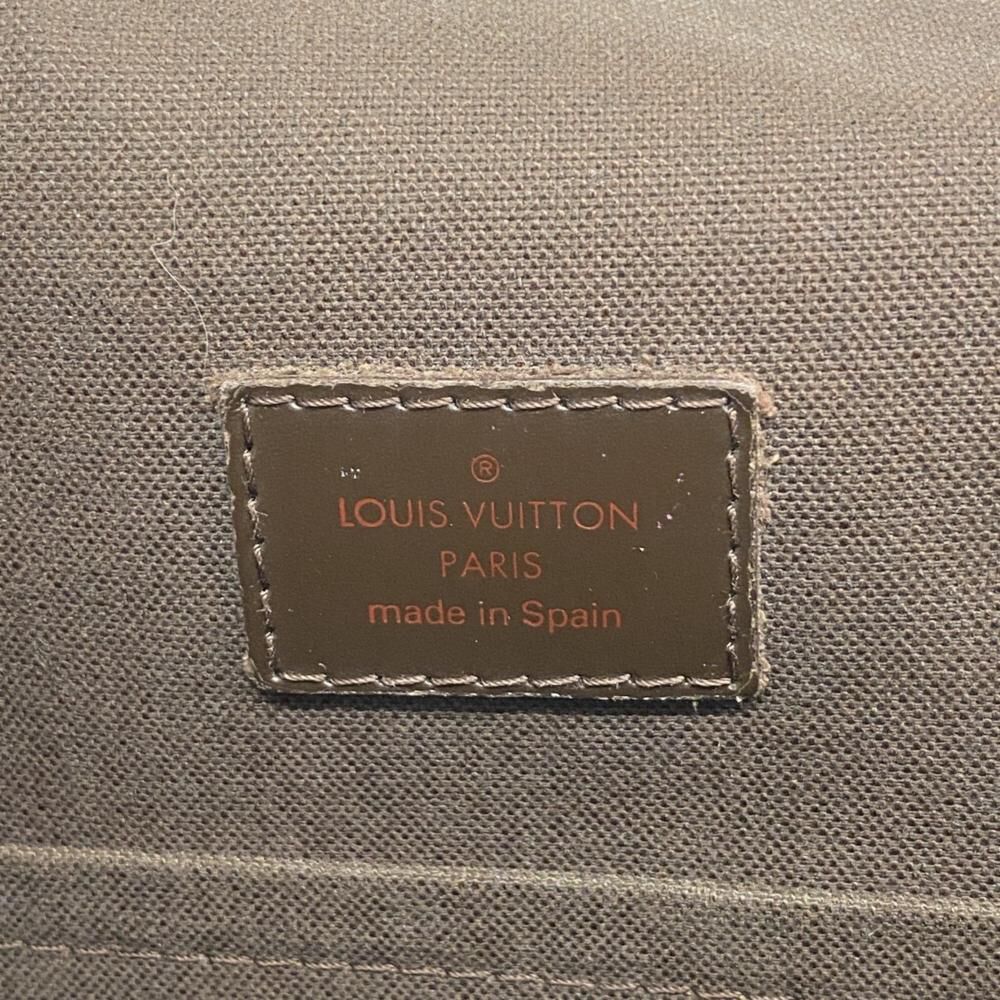 Louis Vuitton Shoulder Bags