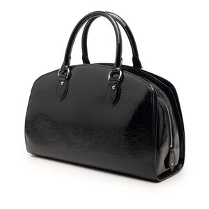 Louis Vuitton Pont Neuf