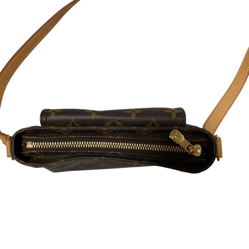 Louis Vuitton Shoulder Bags