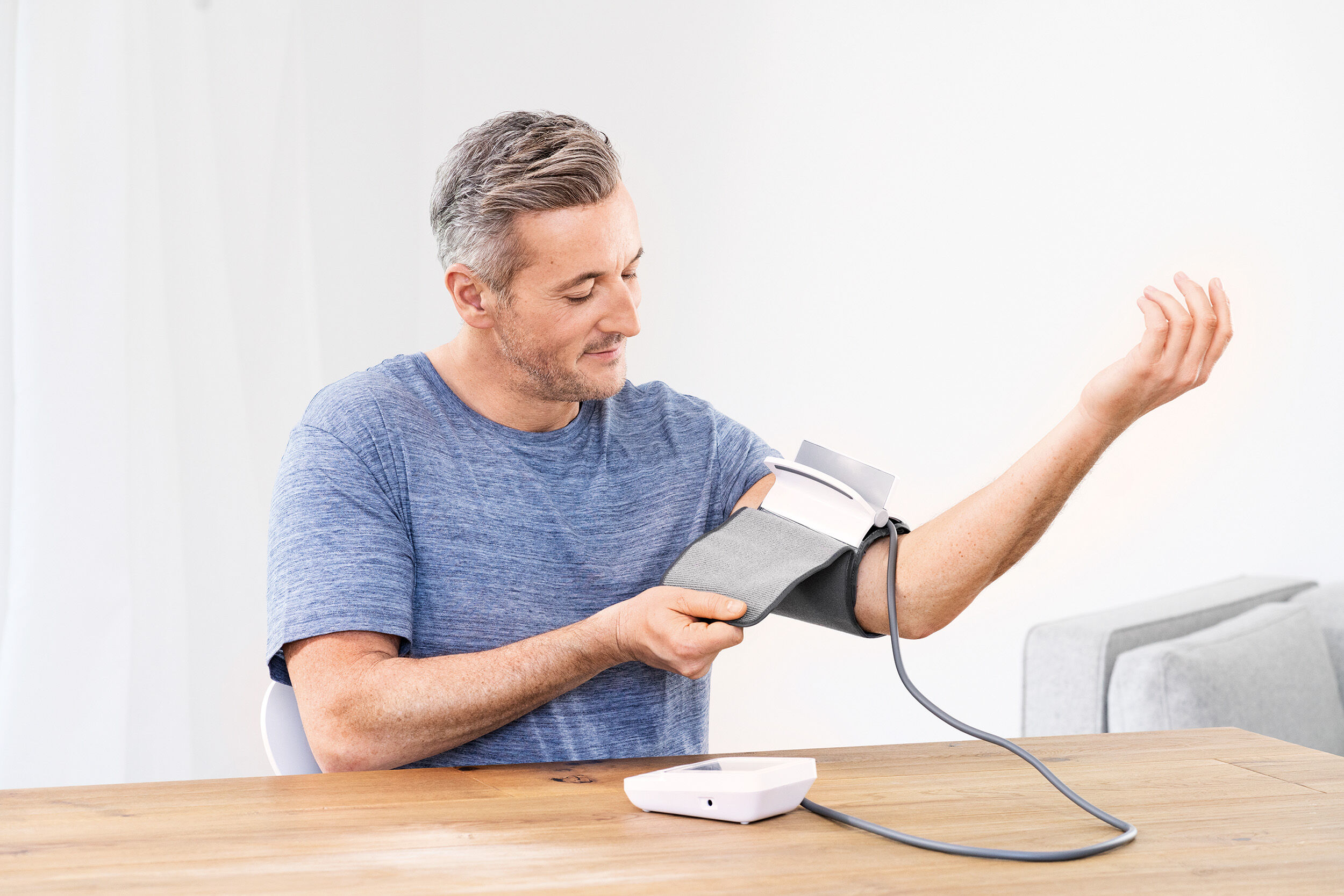 Blodtryksm&aring;ler easyClip til overarmen BM 51