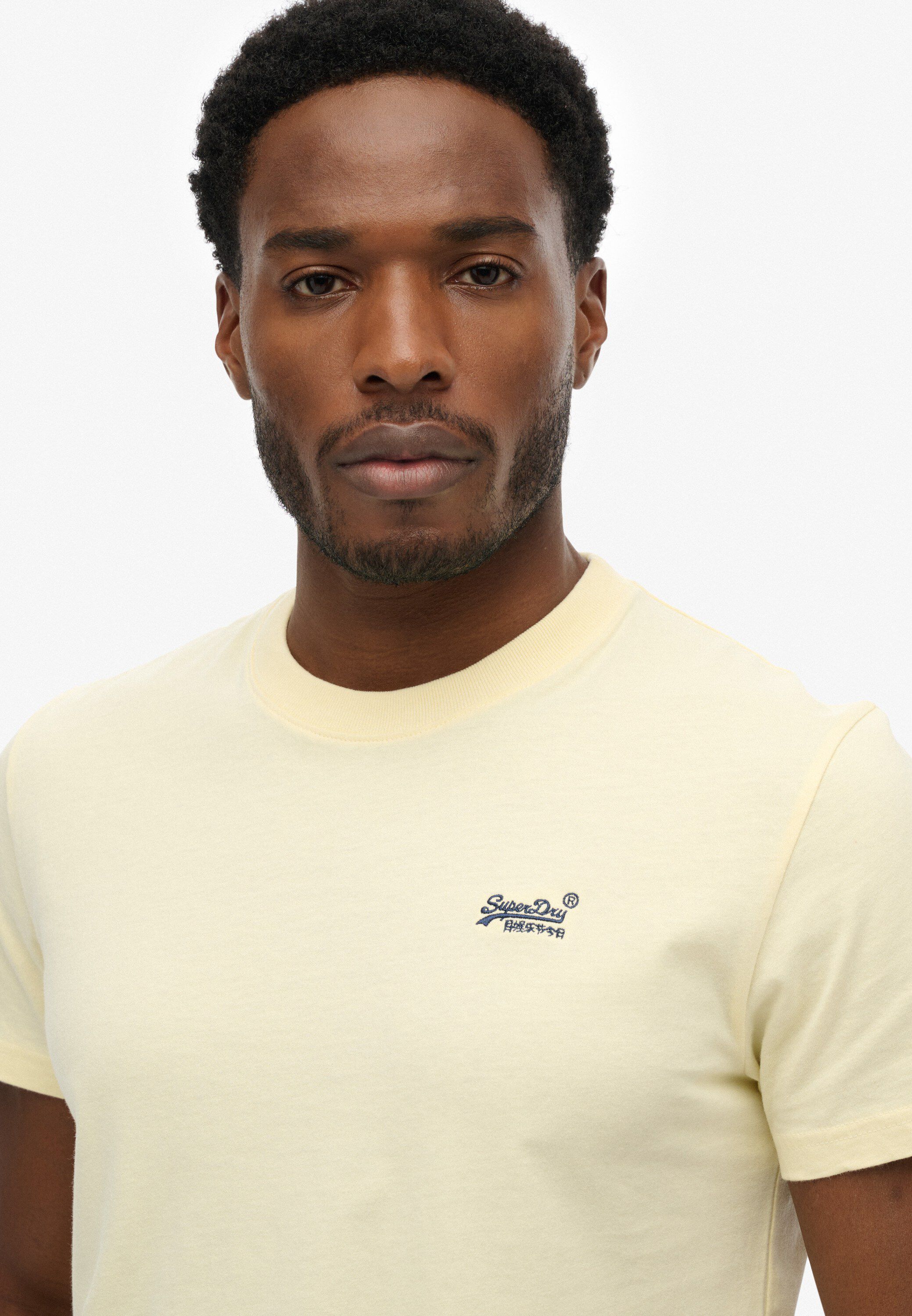 ESSENTIAL LOGO EMB TEE