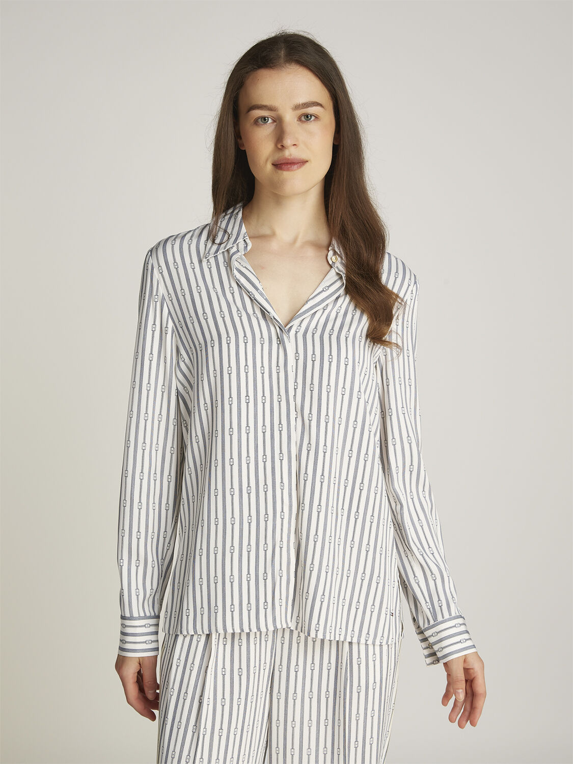 FLUID VIS PRT RELAXED LS SHIRT