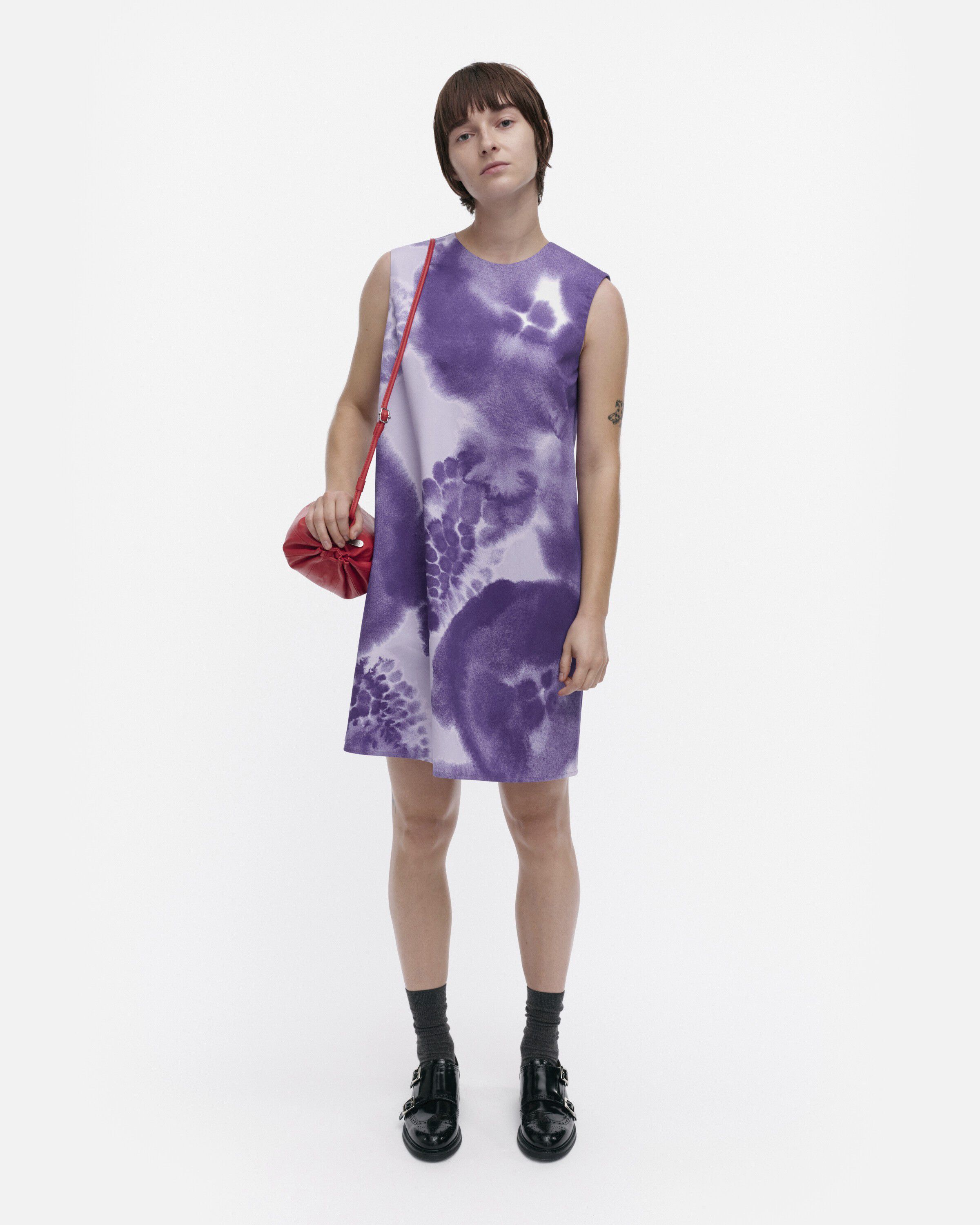 Siluetti Keh&auml;kukka