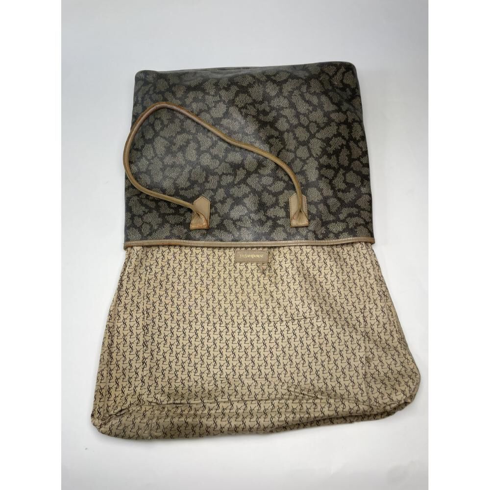 Yves Saint Laurent Shoulder Bag