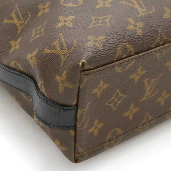 Louis Vuitton Tote