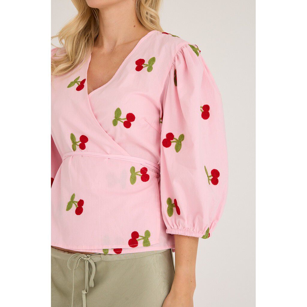 Rebekka fruit blouse