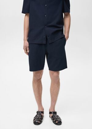 Structured knitted shorts