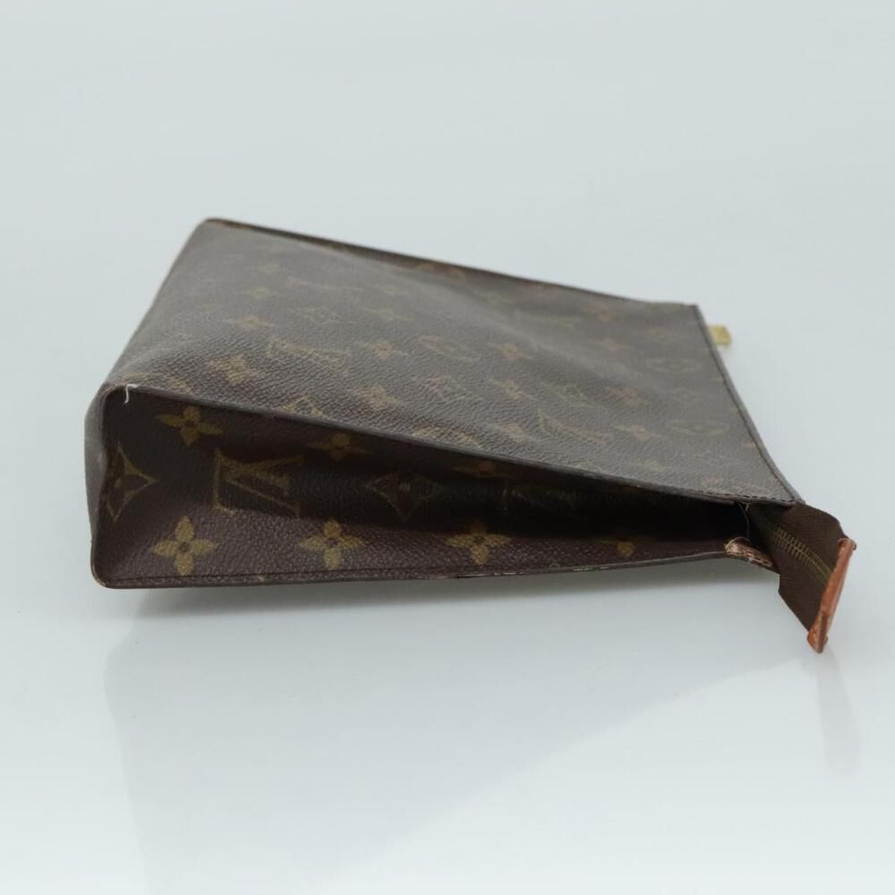 Louis Vuitton Poche Toilette