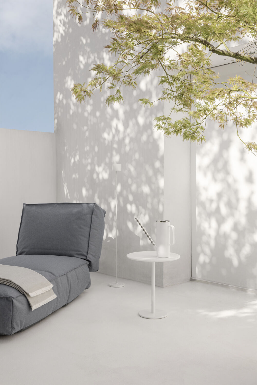 Outdoor Side Table -STAY- White