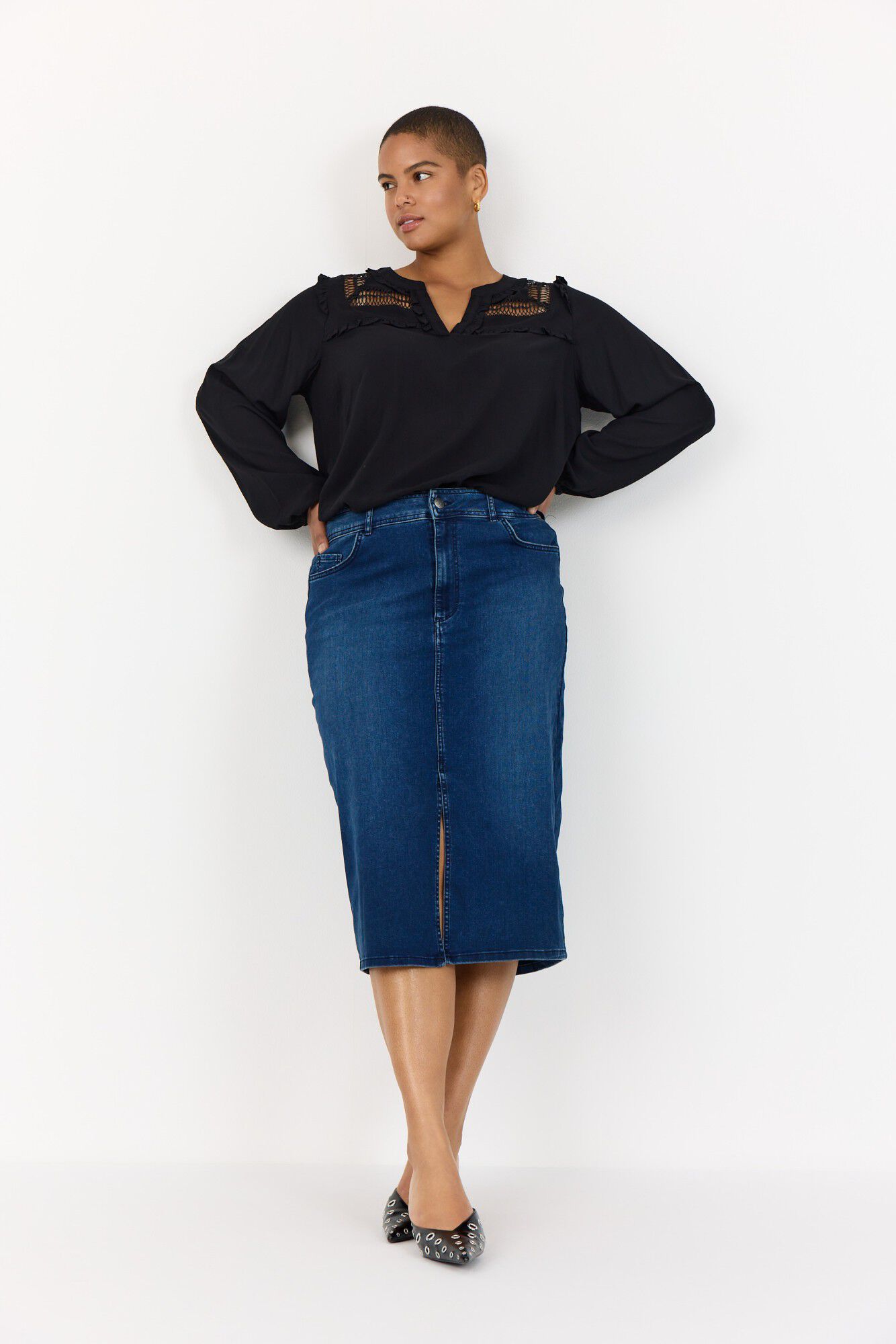 Curvy WA-SIA 33 Bluse Sort