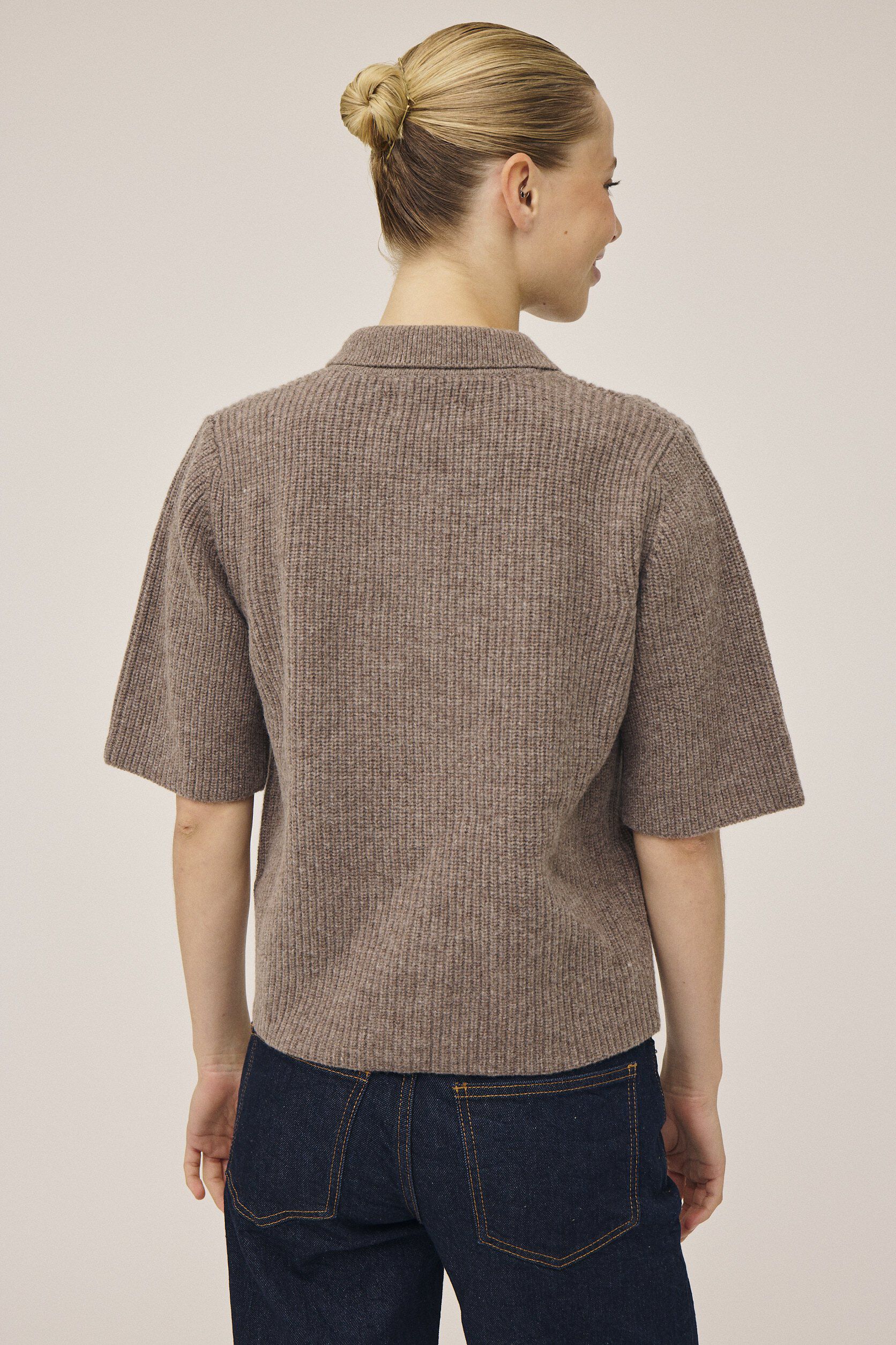 Gloria 2 Kort&aelig;rmede polo cardigan - 100% Merinould RWS