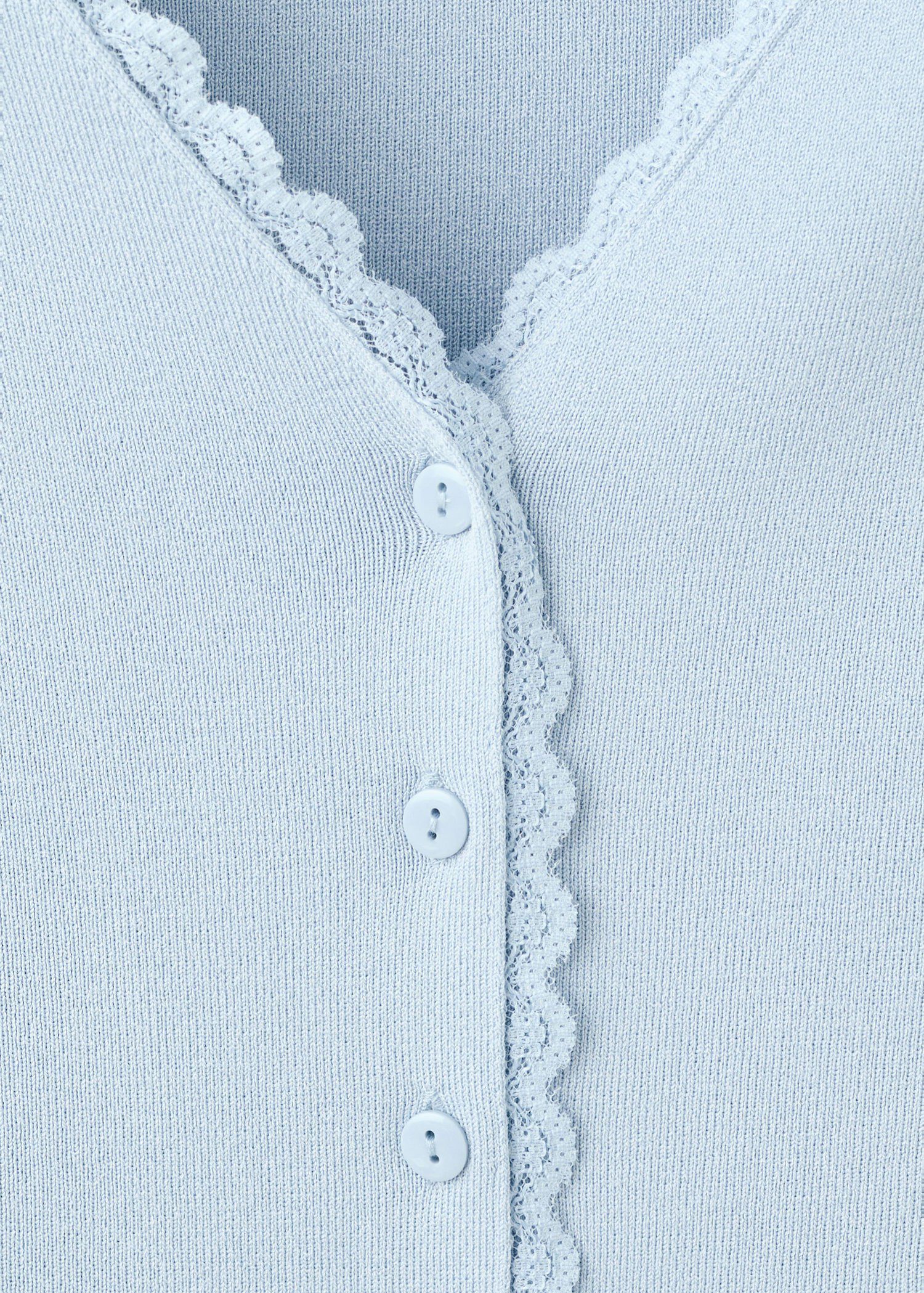 Fine knit cardigan with lace detail