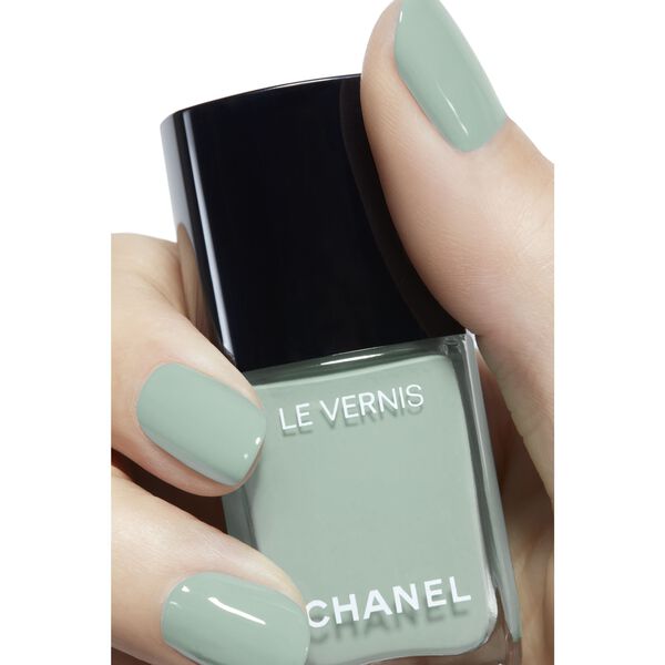 Nail Colour