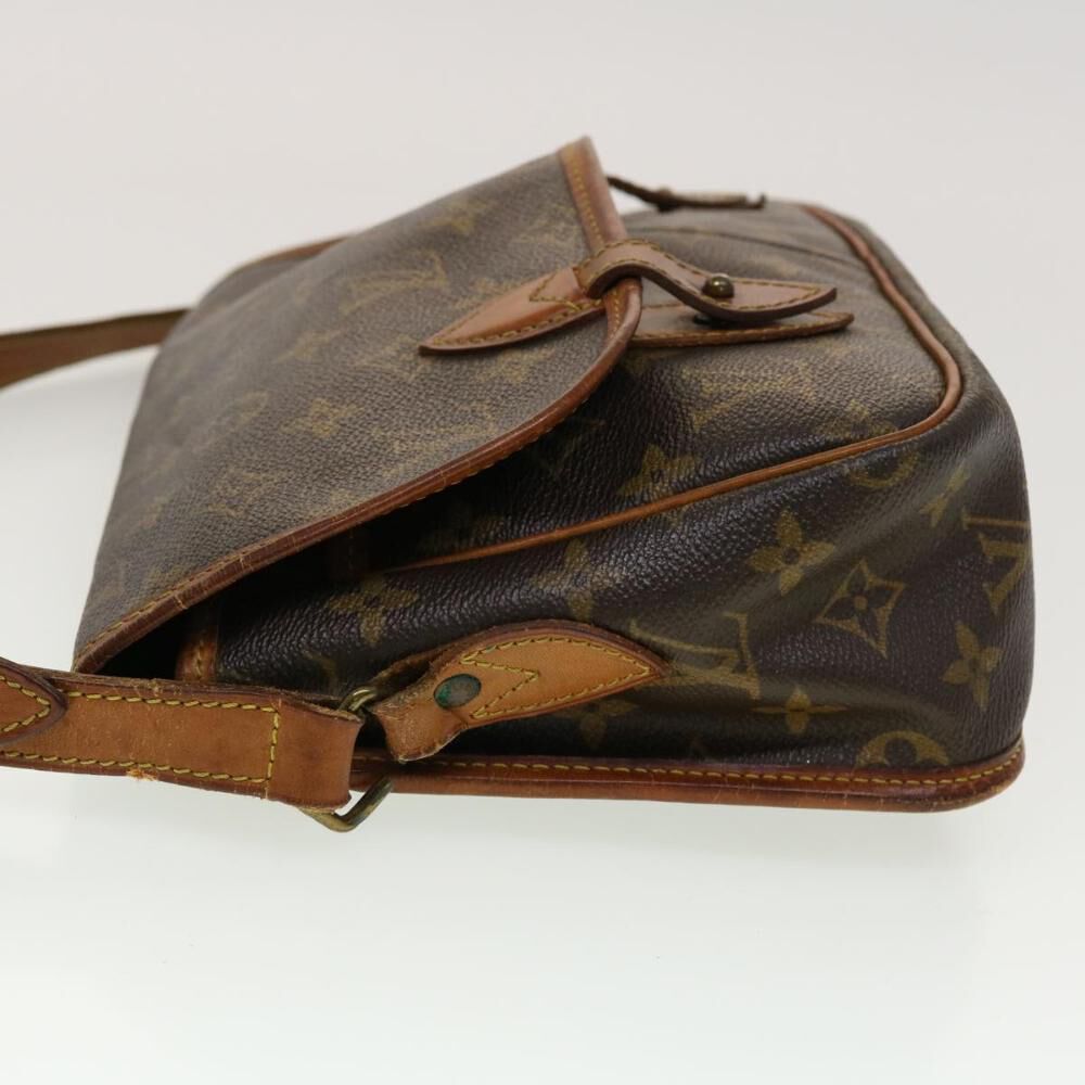 Louis Vuitton Shoulder Bags