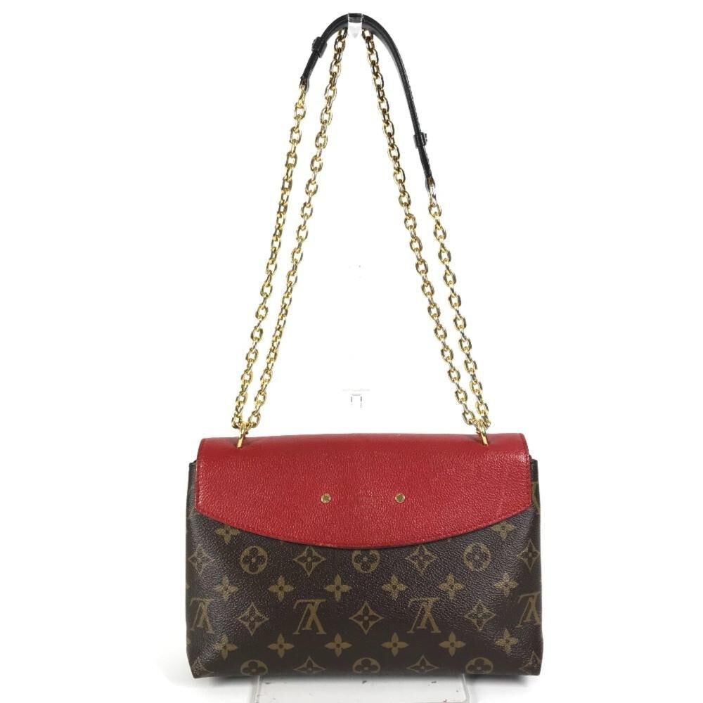 Louis Vuitton Shoulder Bags
