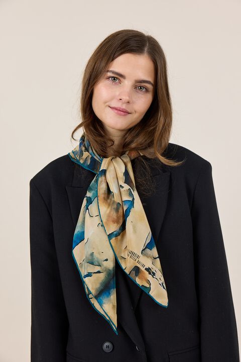 BRUSH Scarf