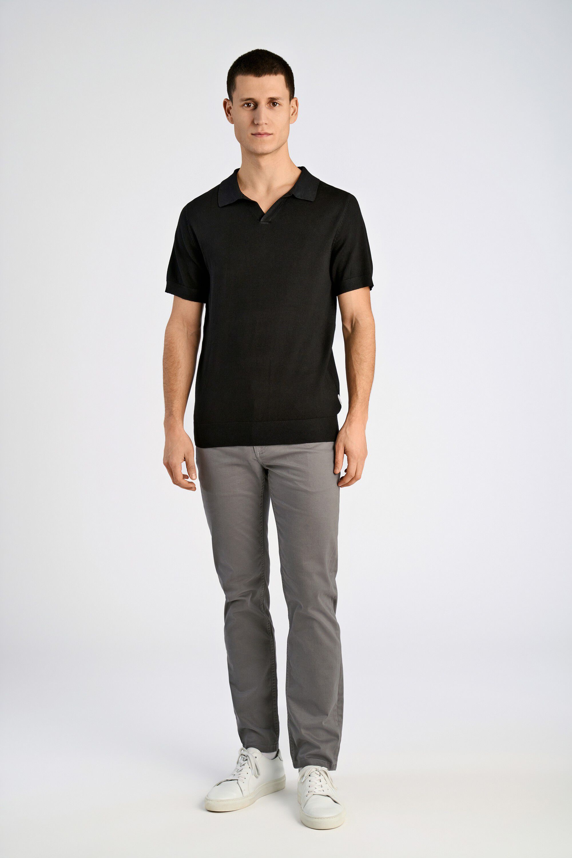 Ecovero S/S v-neck polo