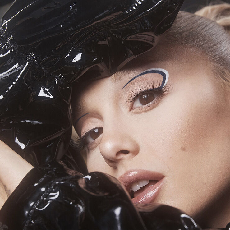 At The Borderline Eyeliner Marker