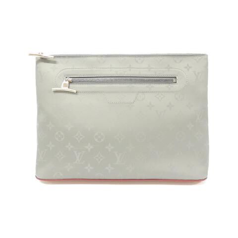 Louis Vuitton Clutch