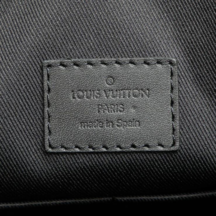 Louis Vuitton Messenger