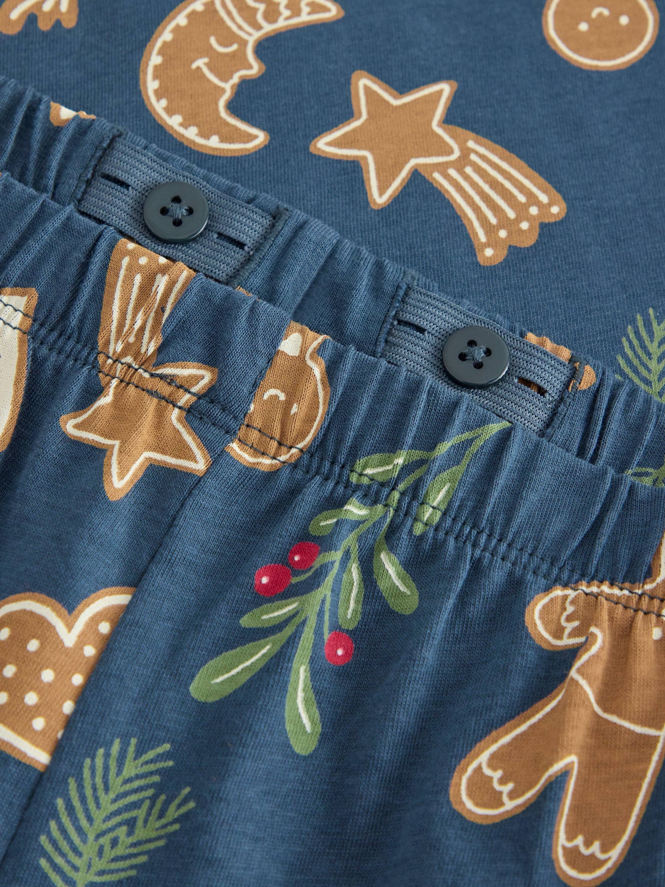 Cosy pyjama set in soft cotton with