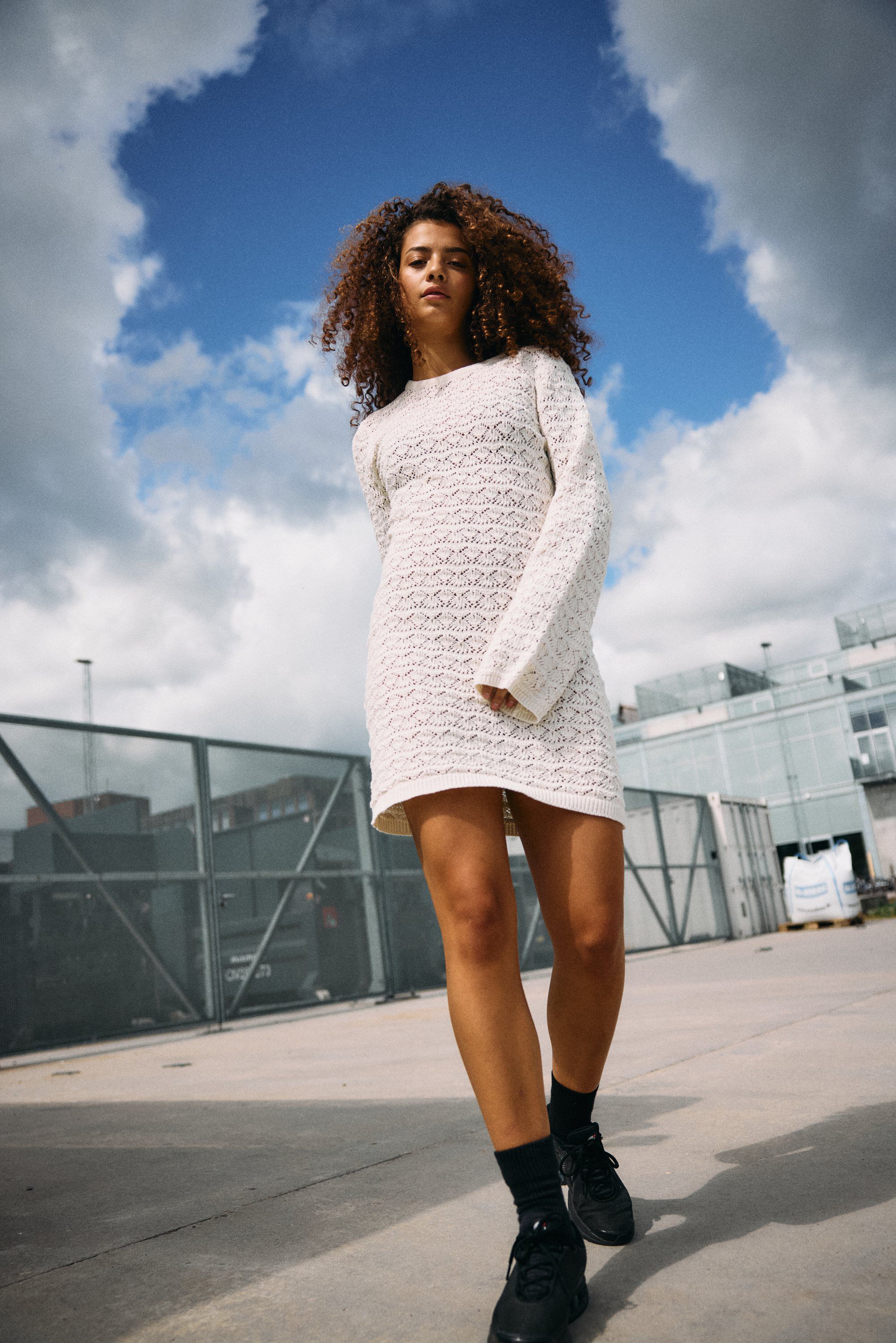 NMLAIKA L/S FLARED SLEEVE KNIT DRES