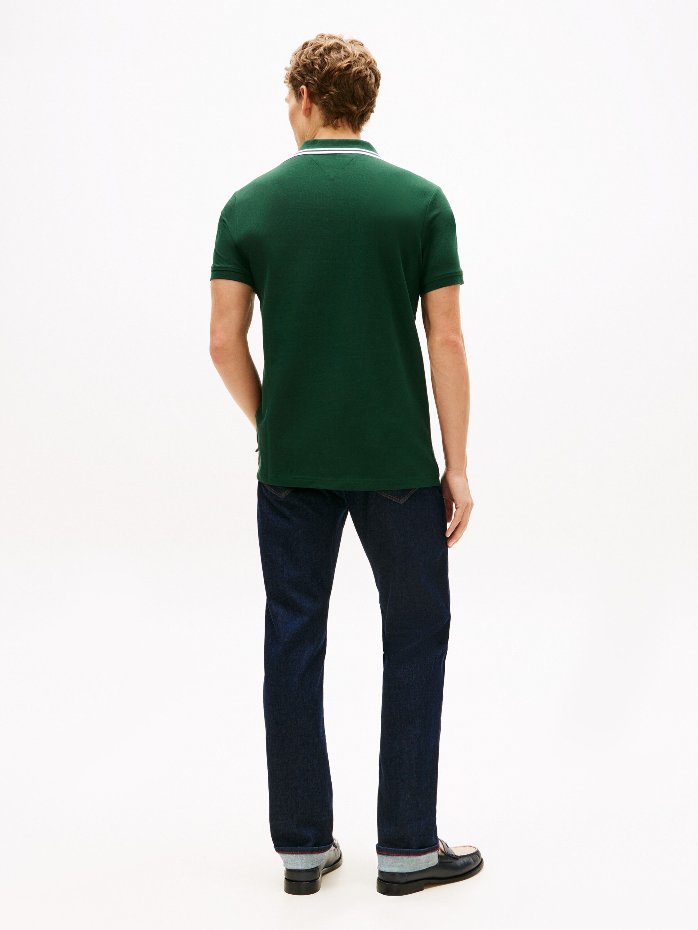 Regular Fit Crest Appliqu&eacute; Polo Shirt