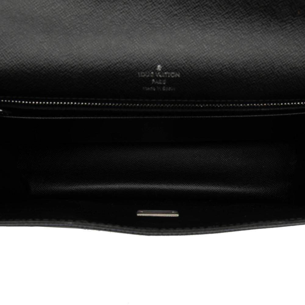 Louis Vuitton Clutch