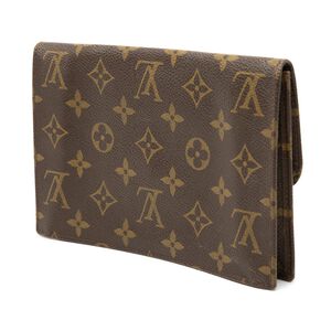 Louis Vuitton Clutch