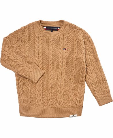 ESSENTIAL CABLE SWEATER