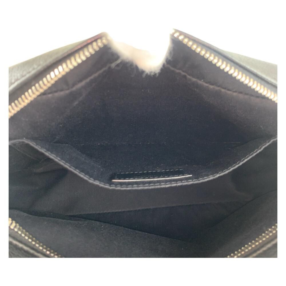 Yves Saint Laurent Shoulder Bag