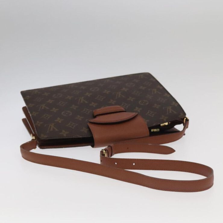 Louis Vuitton Shoulder Bags