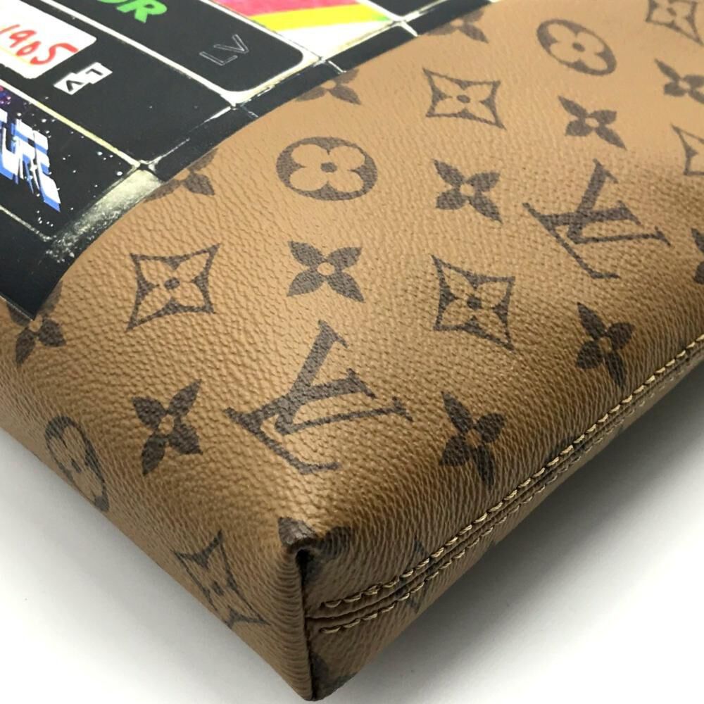 Louis Vuitton Shoulder Bags