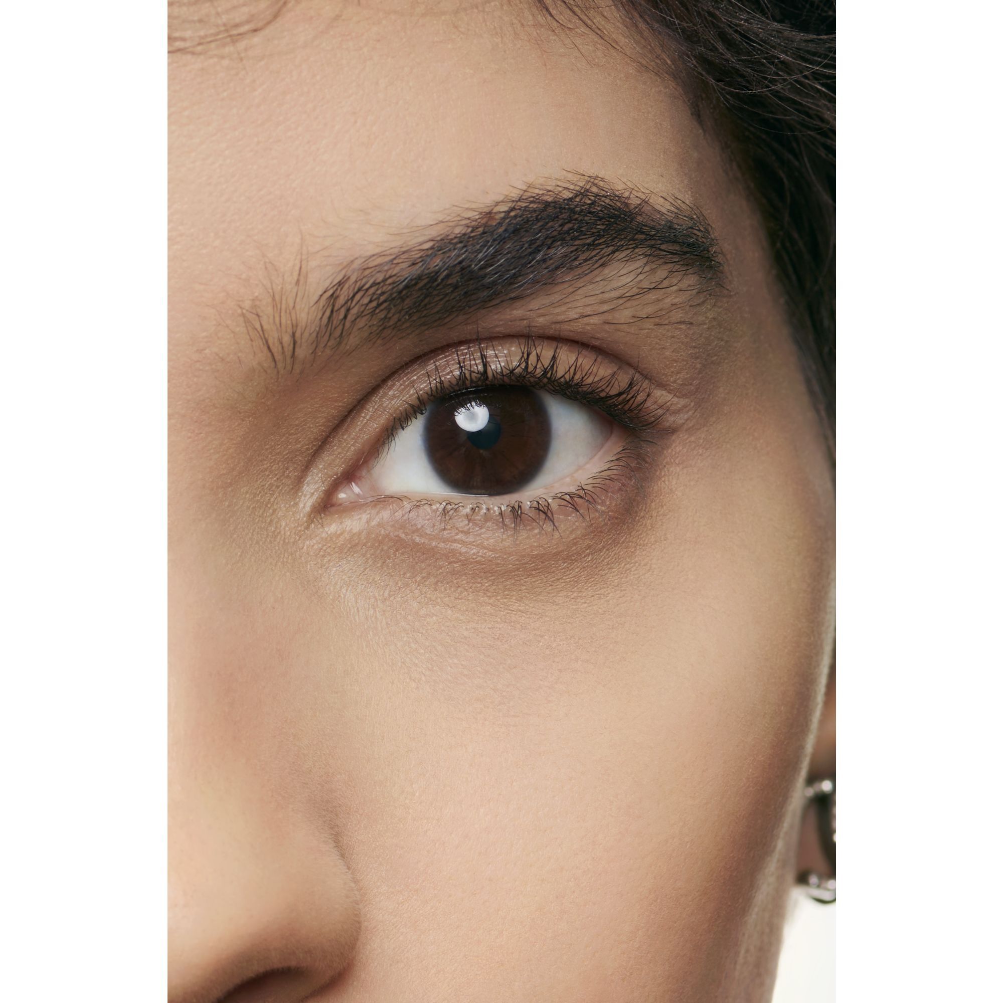 ULTRAWEAR  ALL-DAY COMFORT  FLAWLESS FINISH CONCEALER