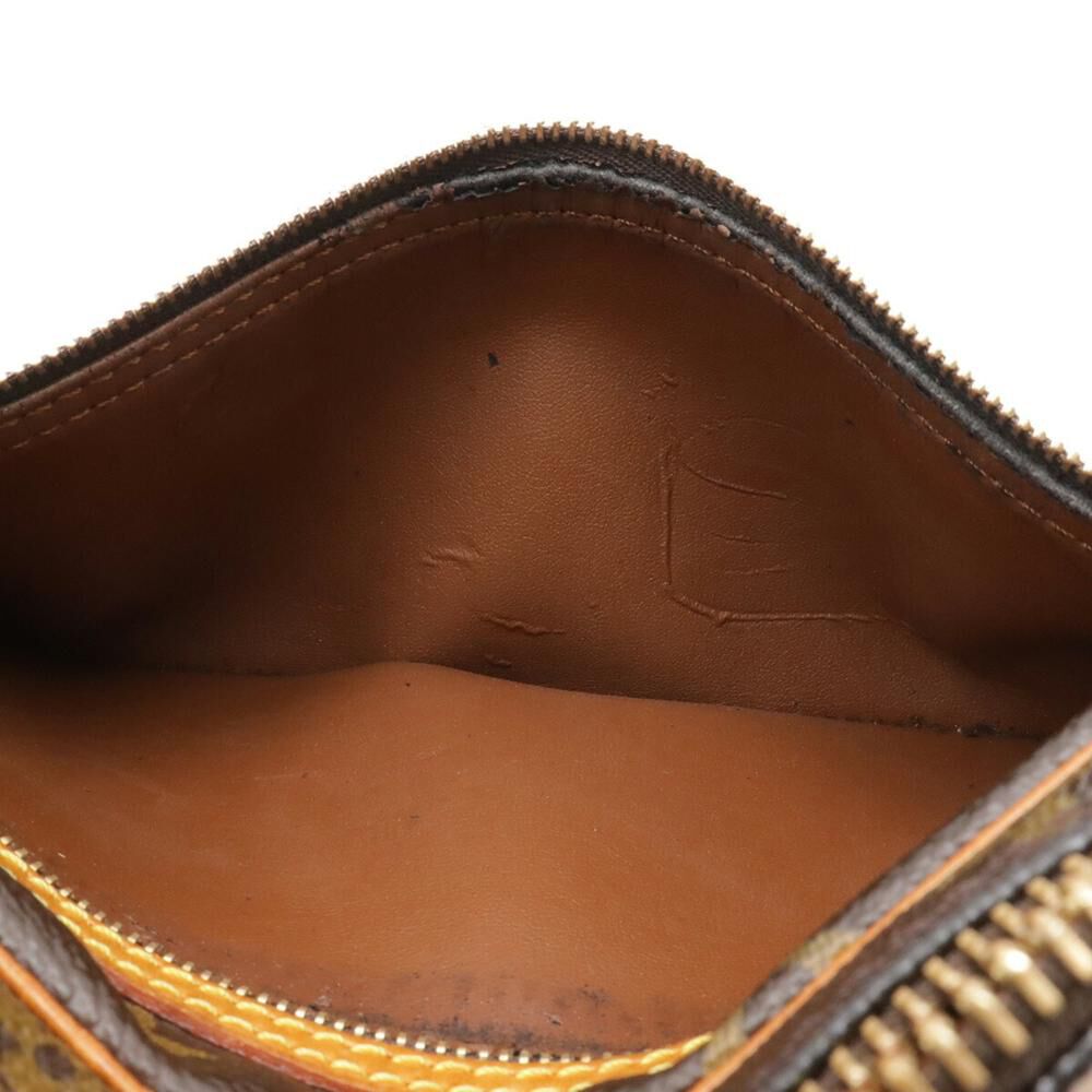 Louis Vuitton Clutch