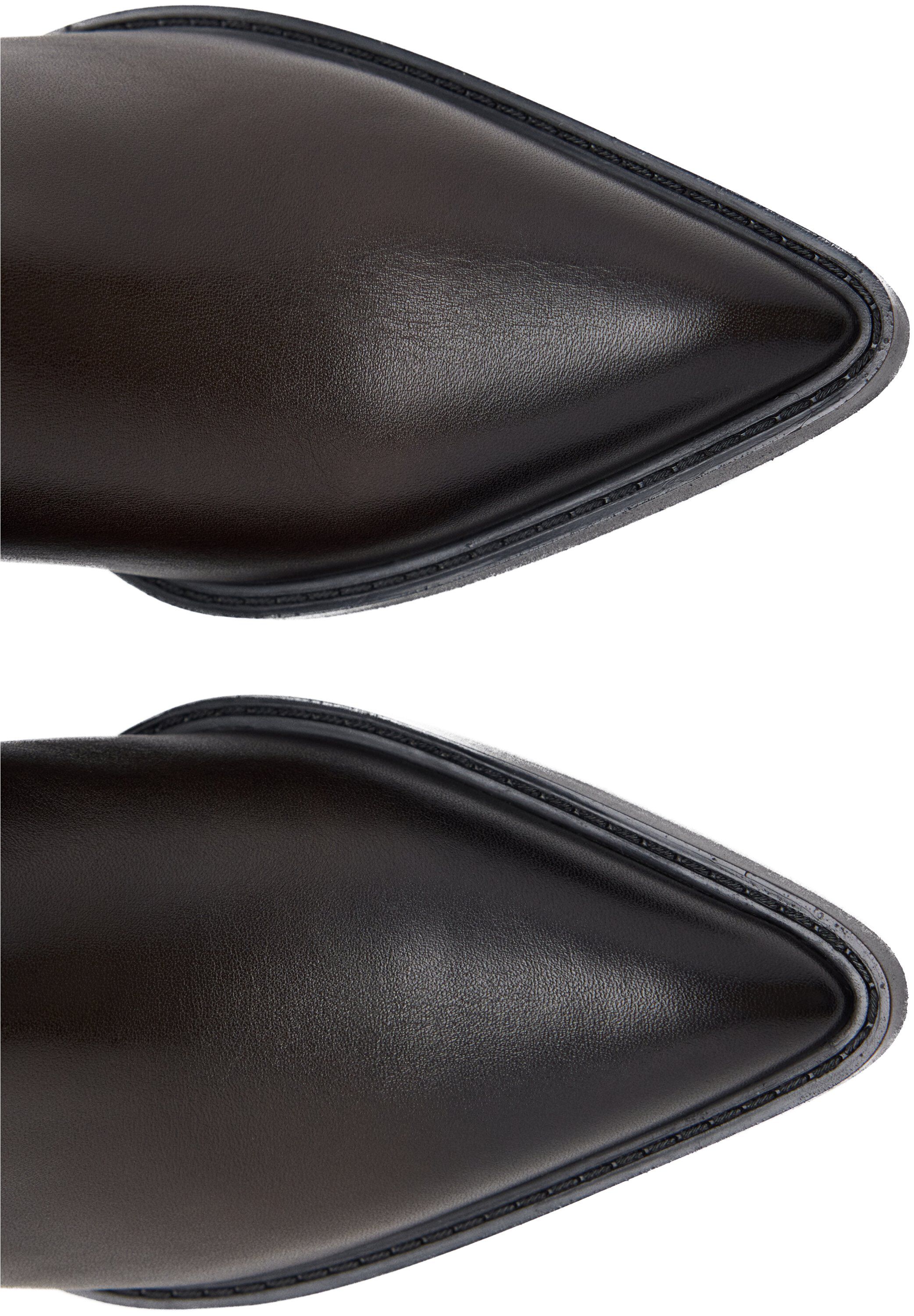 BOTIN GIULIA