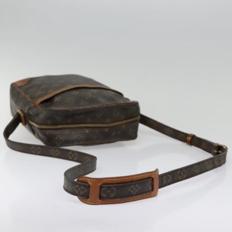 Louis Vuitton Shoulder Bags