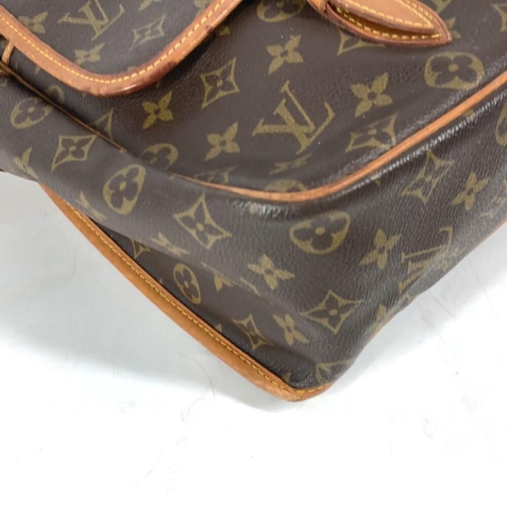 Louis Vuitton Messenger