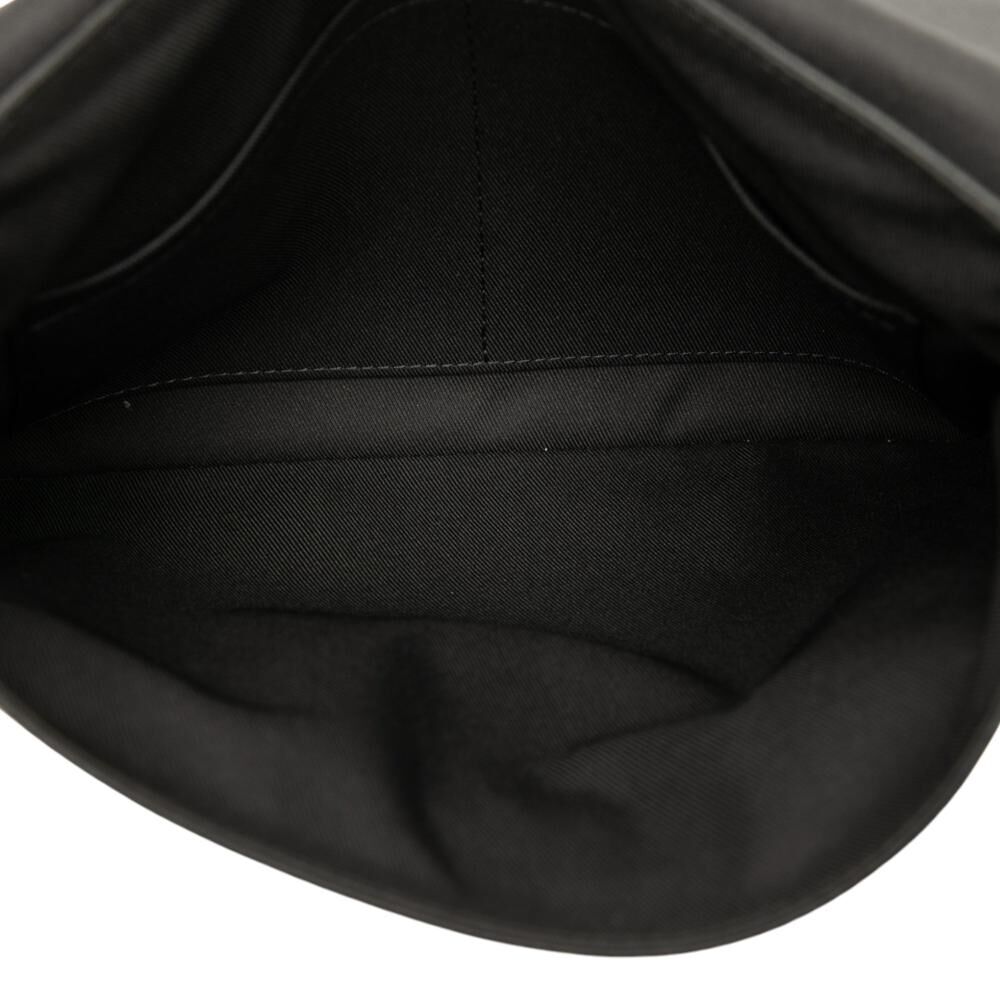 Louis Vuitton Messenger